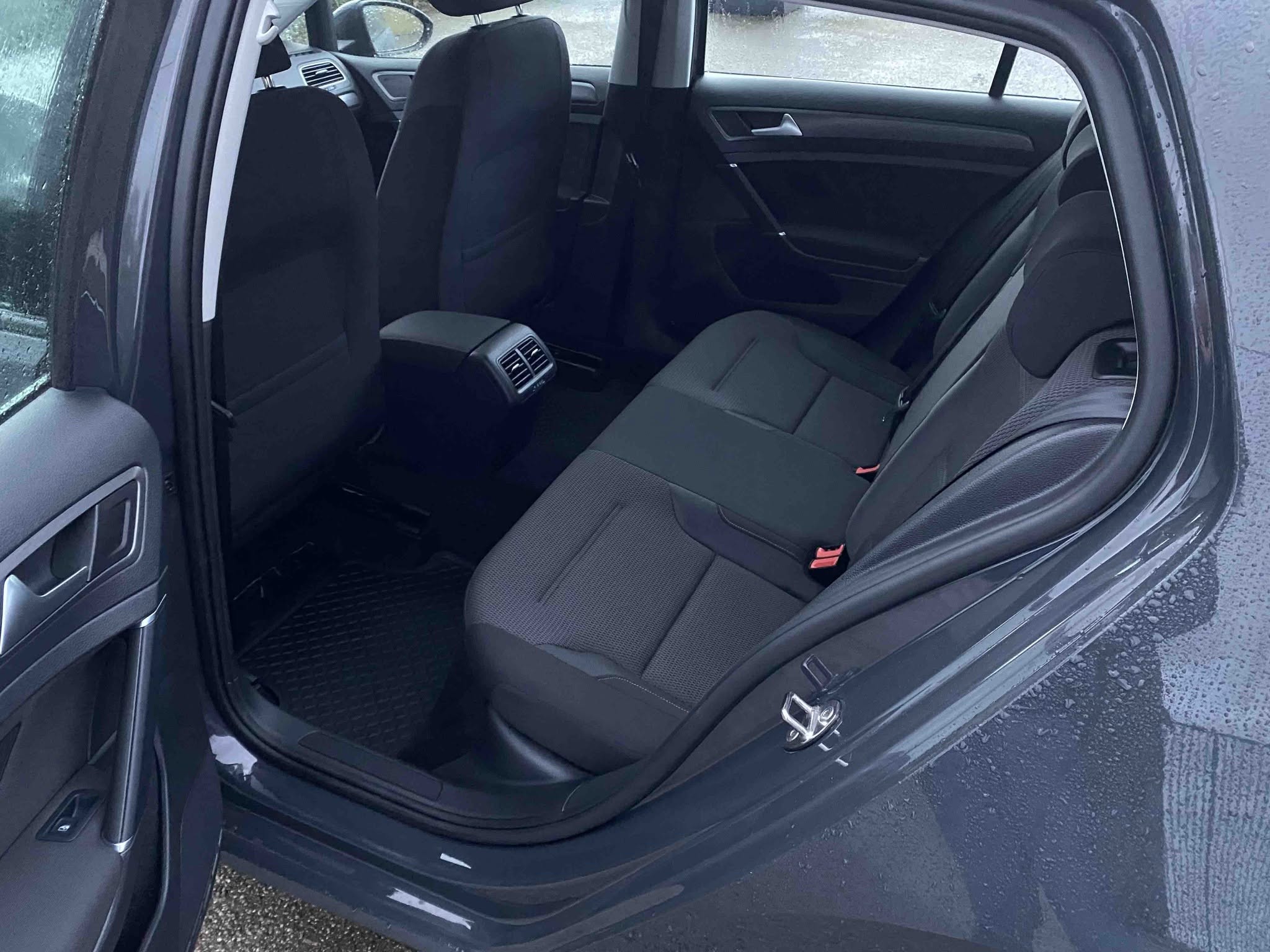 VOLKSWAGEN GOLF 1.4 TSi MULTIFUEL (V311-007)
