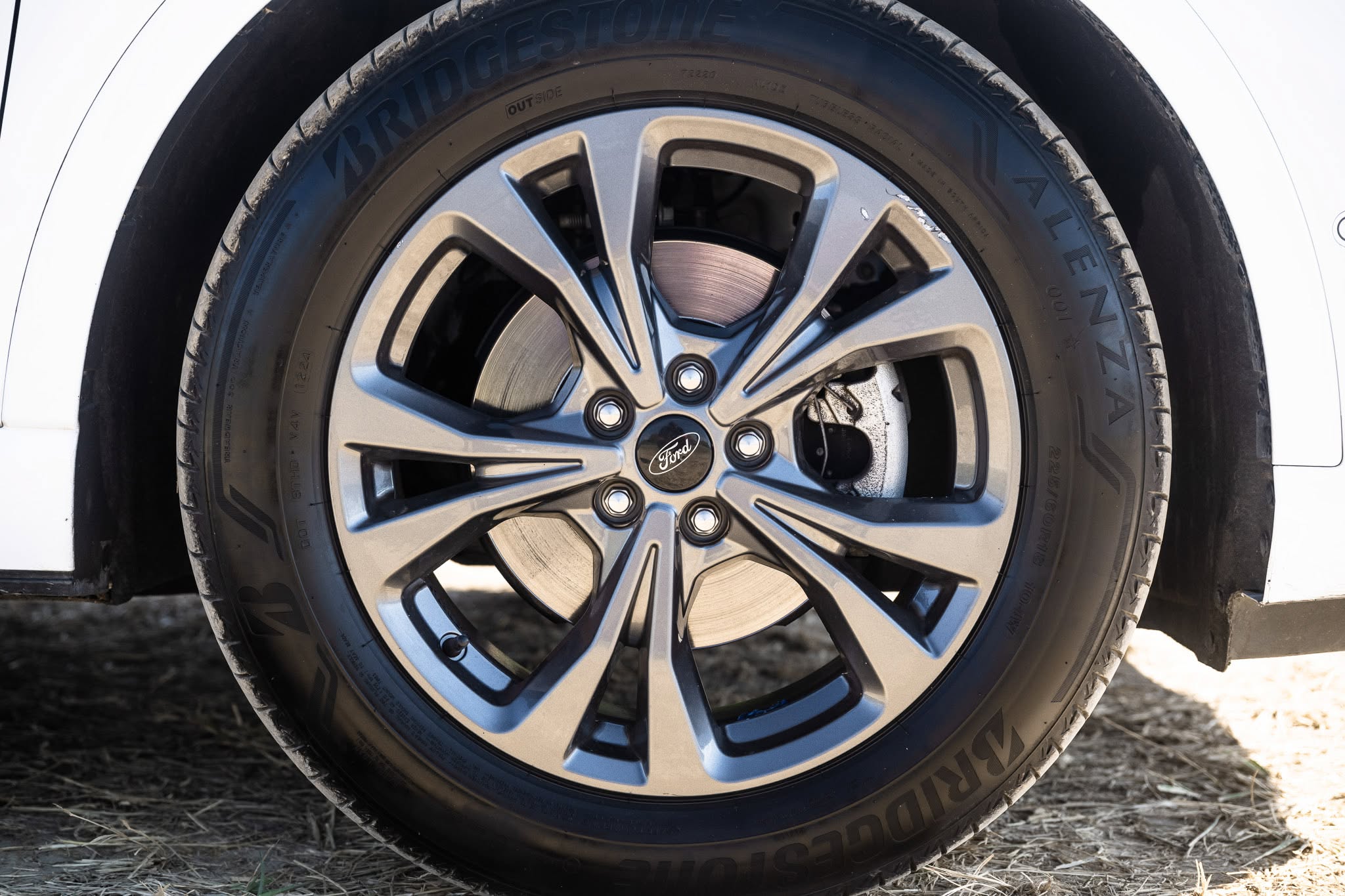 FORD KUGA 2.5 HYBRID FLEXIFUEL E85 ST-Line (V322-403)