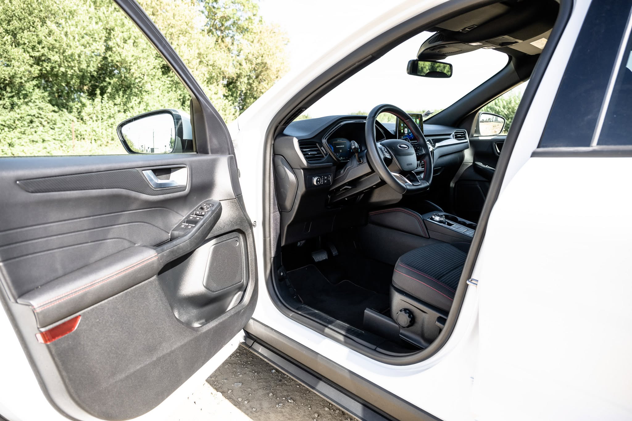 FORD KUGA 2.5 HYBRID FLEXIFUEL E85 ST-Line (V322-403)