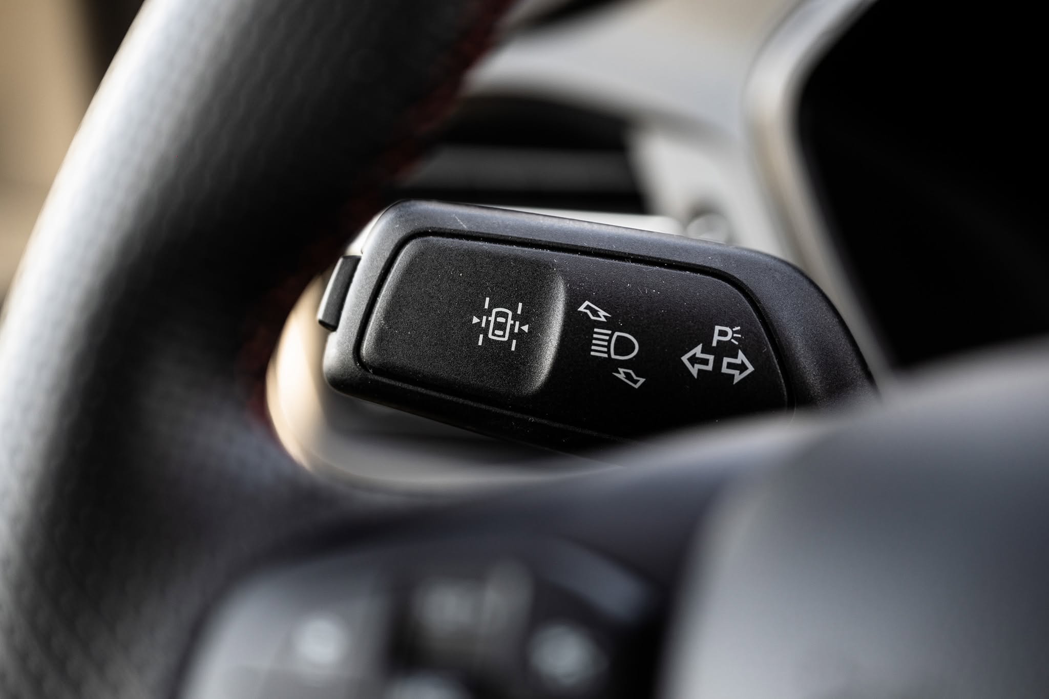 FORD KUGA 2.5 HYBRID FLEXIFUEL E85 ST-Line (V322-403)