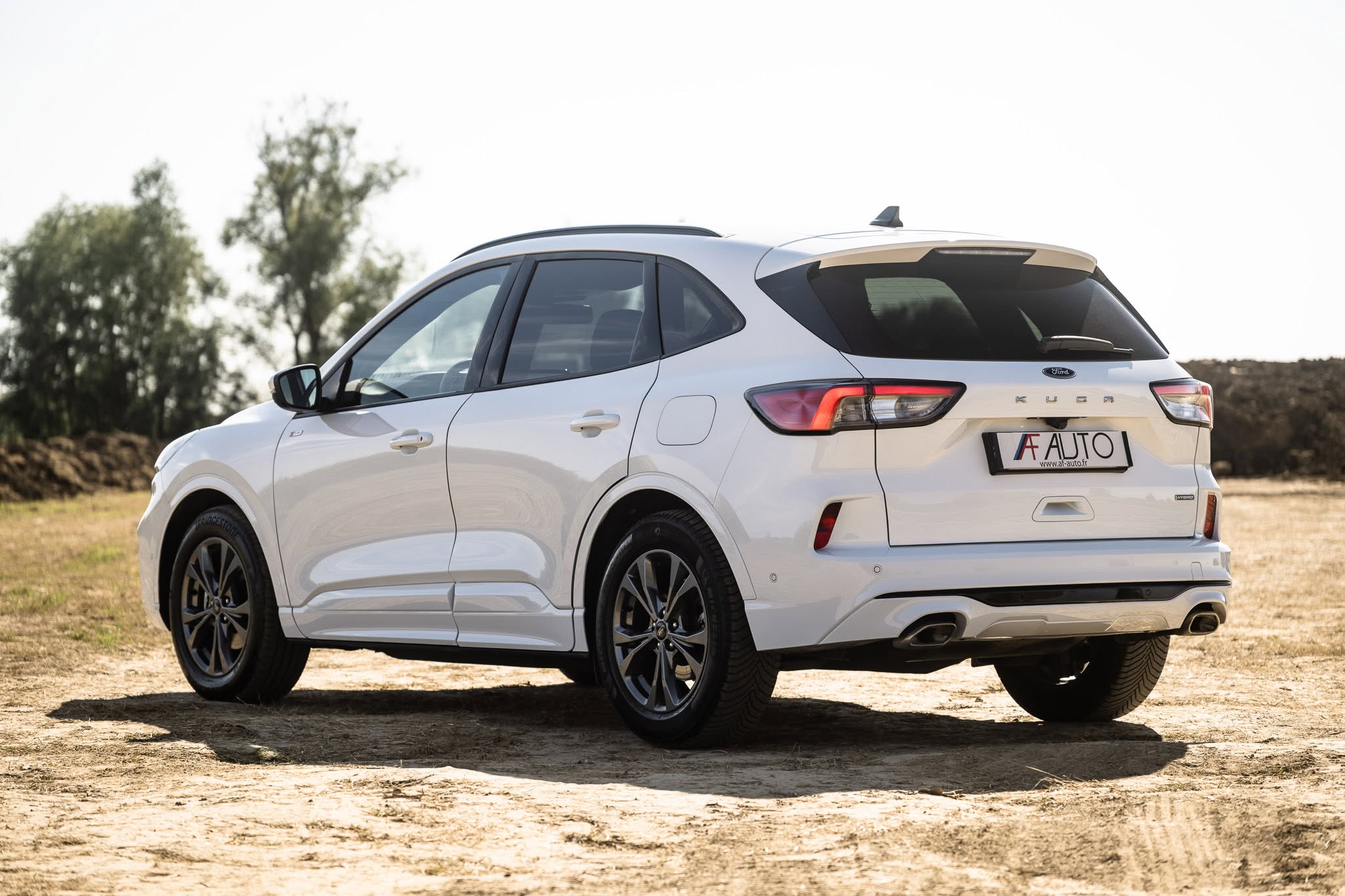 FORD KUGA 2.5 HYBRID FLEXIFUEL E85 ST-Line (V322-403)