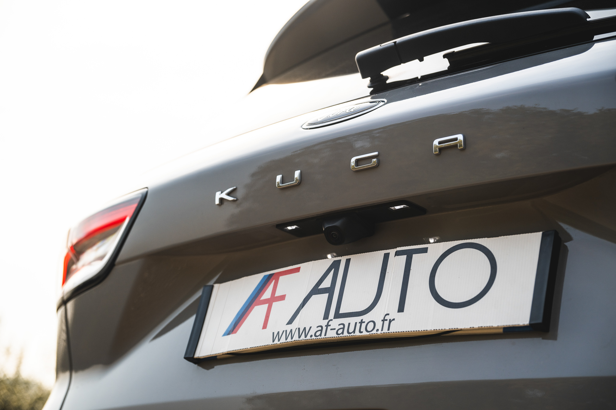 FORD KUGA 2.5 HYBRID FLEXIFUEL E85 GRAPHITE TECH EDITION (V322-748)