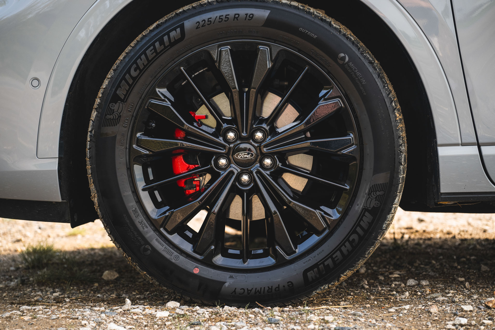 FORD KUGA 2.5 HYBRID FLEXIFUEL E85 GRAPHITE TECH EDITION (V322-748)