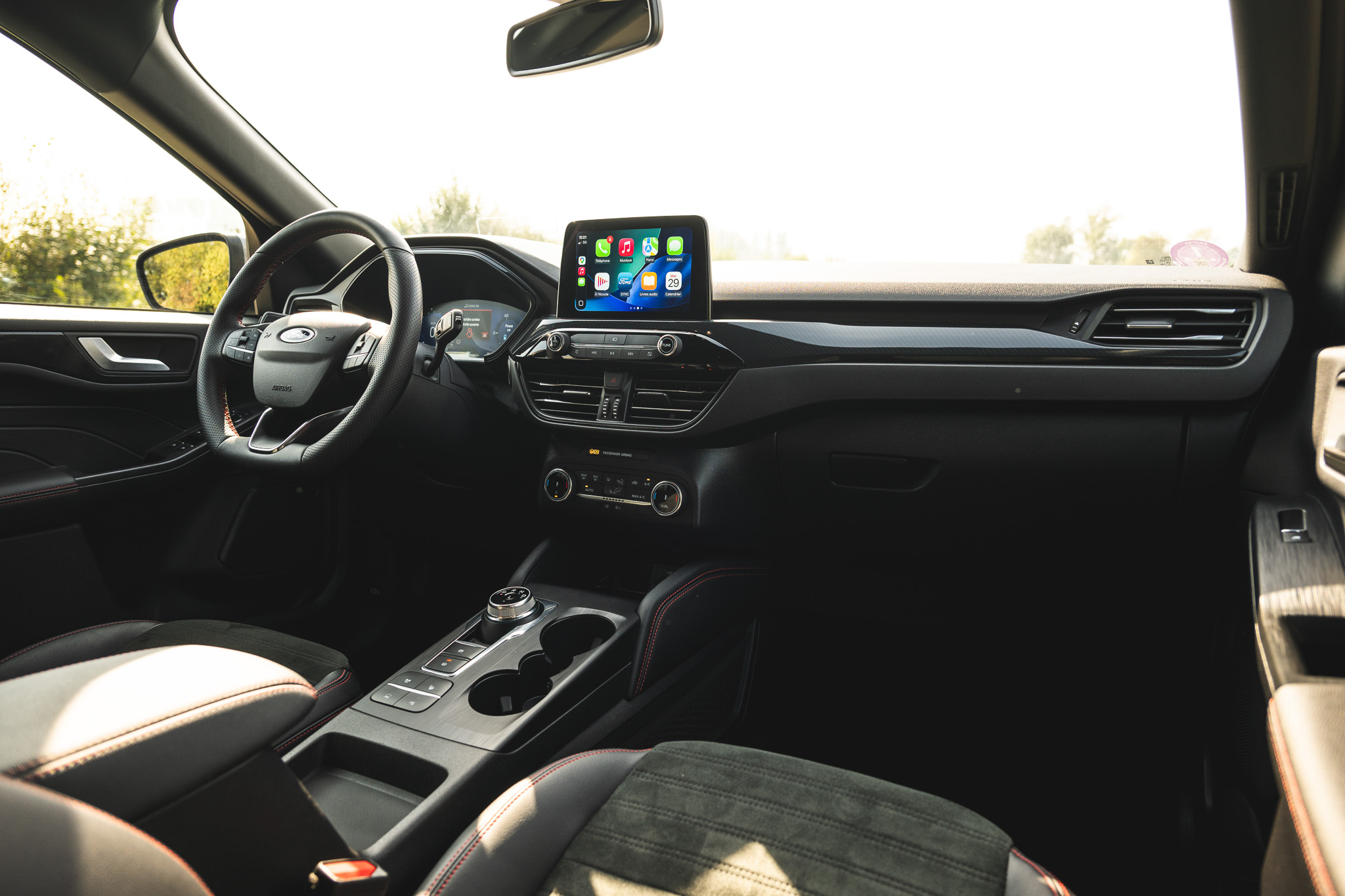 FORD KUGA 2.5 HYBRID FLEXIFUEL E85 GRAPHITE TECH EDITION (V322-748)