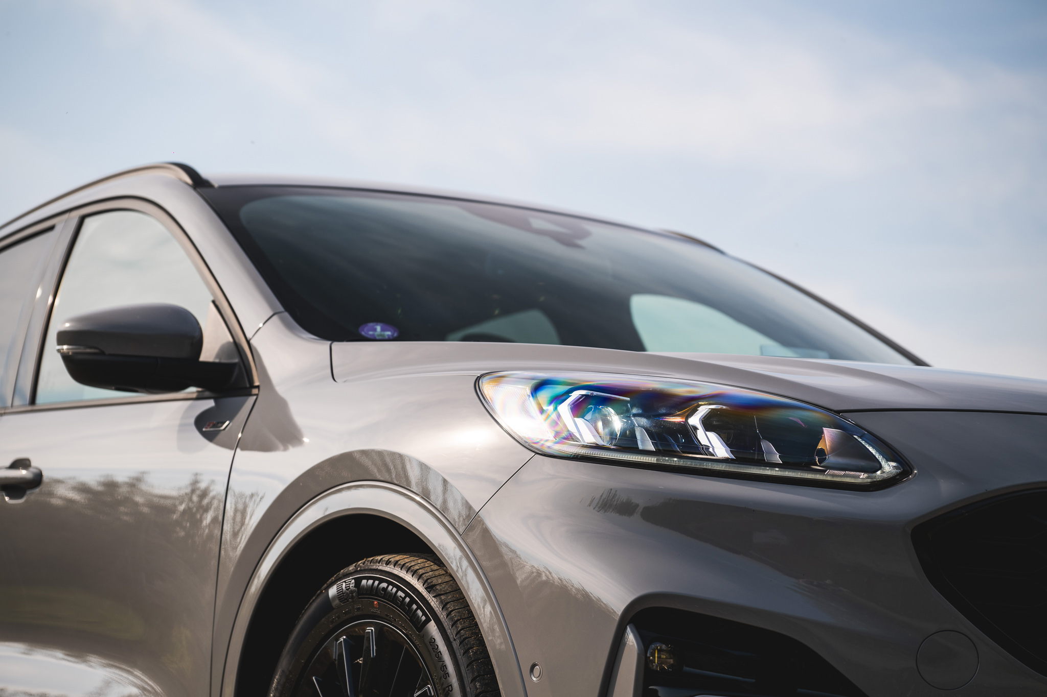 FORD KUGA 2.5 HYBRID FLEXIFUEL E85 GRAPHITE TECH EDITION (V322-748)